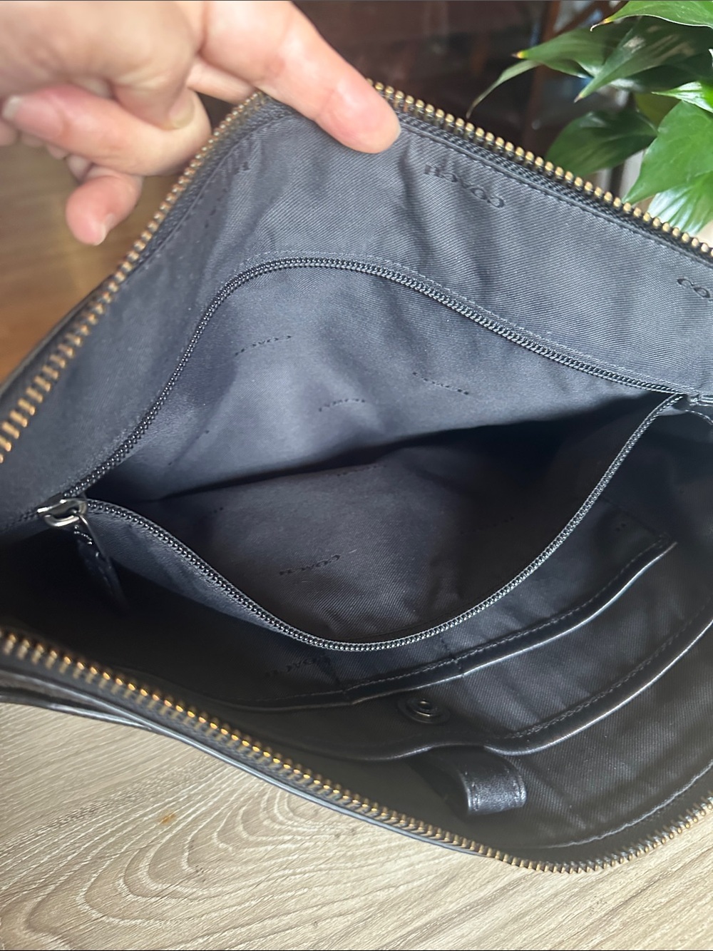 Coach Black Pebbled Leather Messenger Crossbody - Picture 3 of 10
